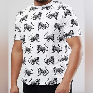 ASOS PLUS Relaxed T-Shirt With Tiger Print size M